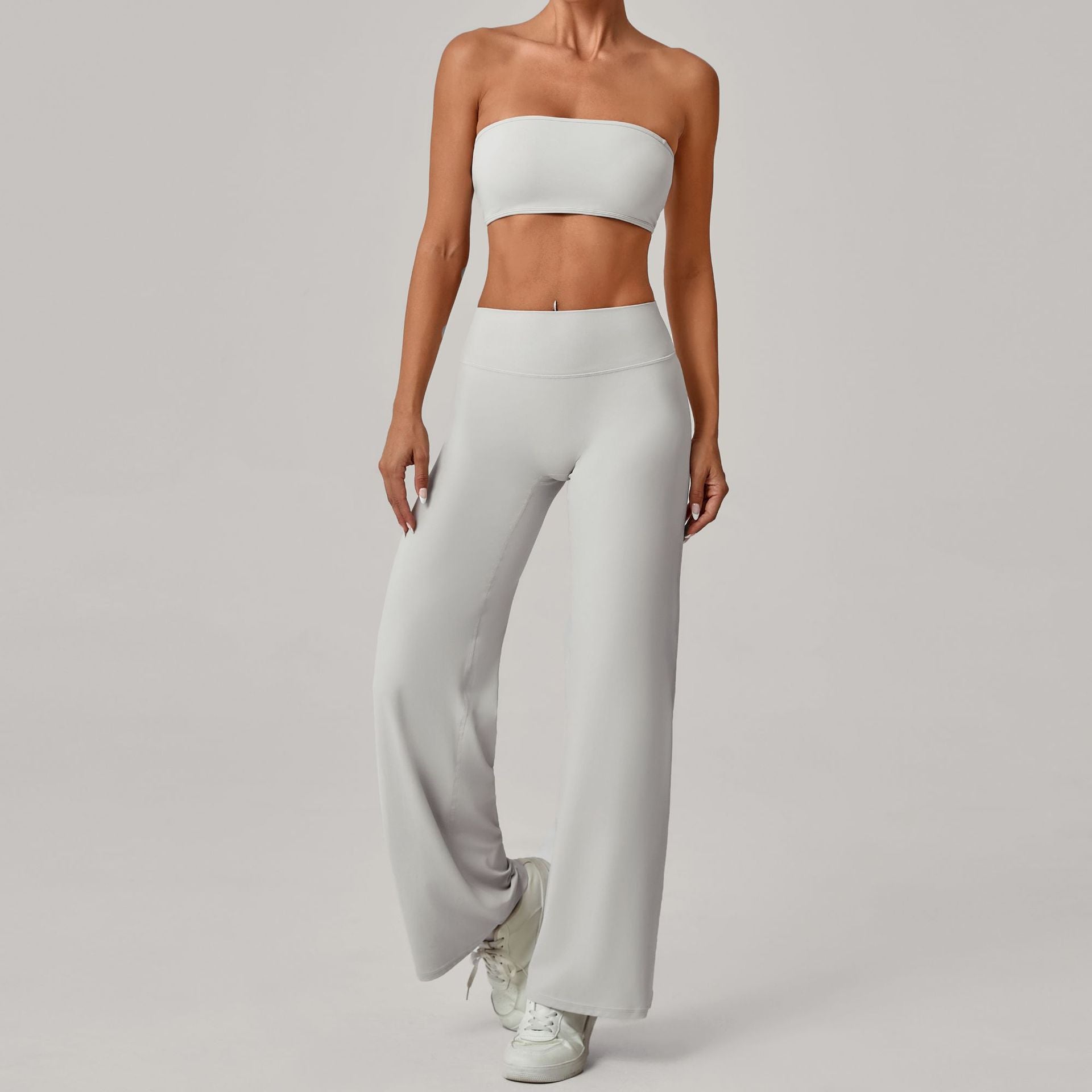 SET PANTALÓN FLARE + TOP – COMODIDAD Y ESTILO ATHLEISURE