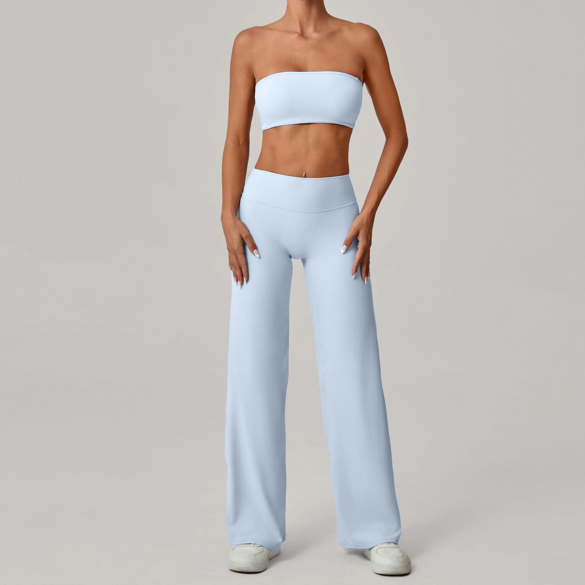 SET PANTALÓN FLARE + TOP – COMODIDAD Y ESTILO ATHLEISURE