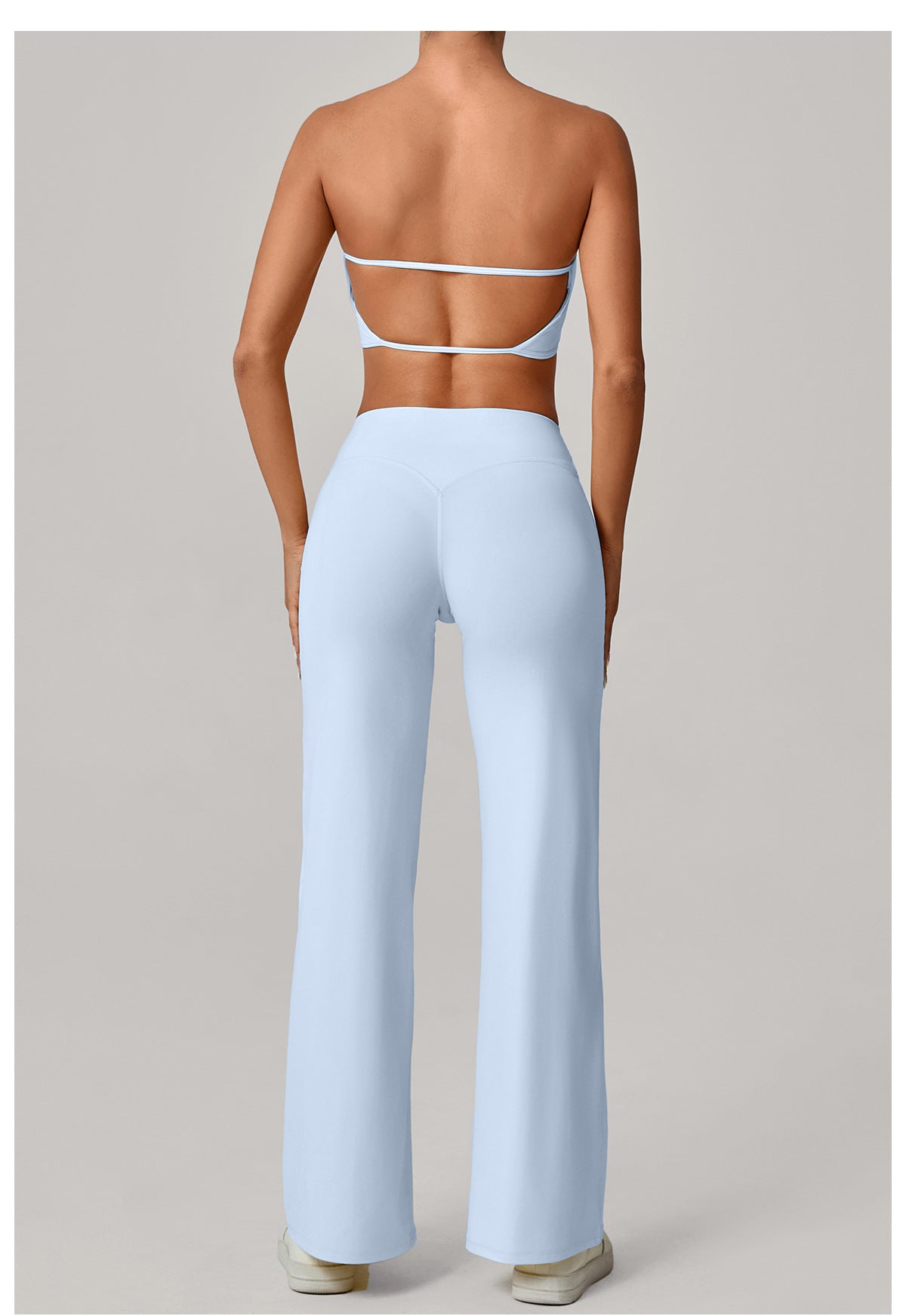 SET PANTALÓN FLARE + TOP – COMODIDAD Y ESTILO ATHLEISURE